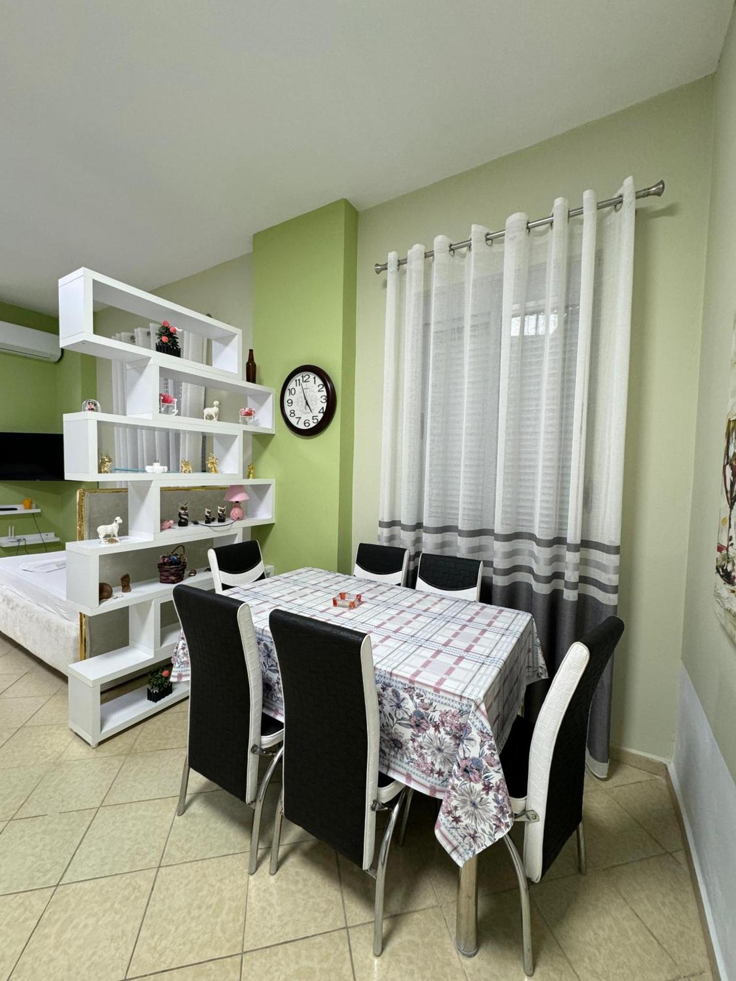 Solei Apartments Sarande Exterior photo